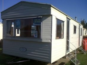 Private static caravan rental image from Oaklands Holiday Park, Clacton-on-Sea, Essex 